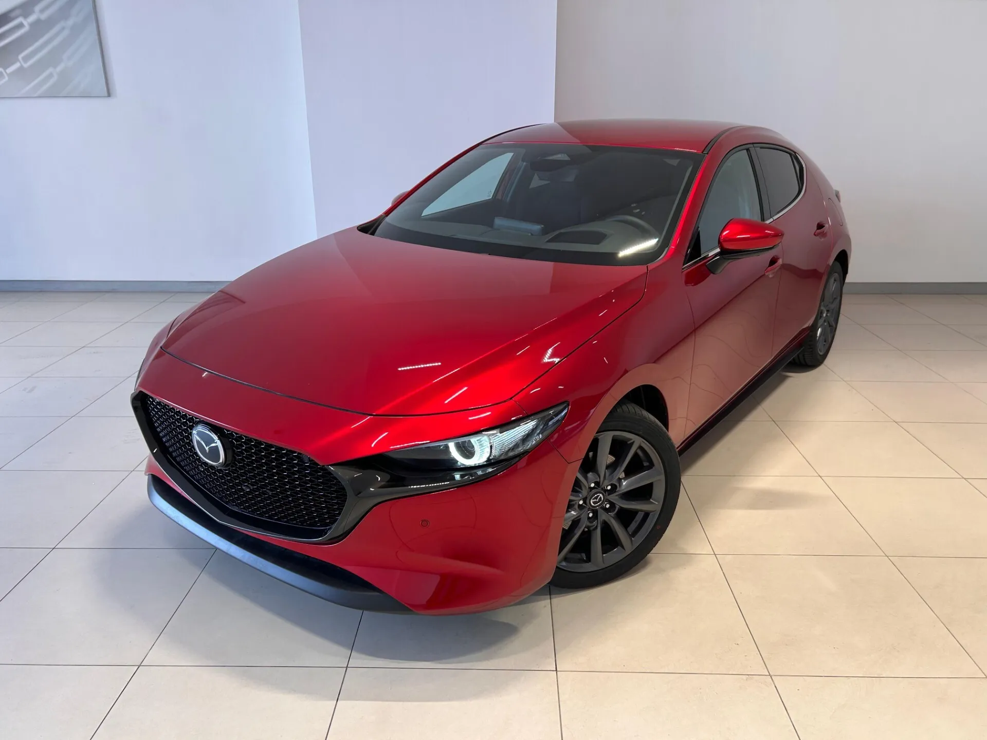 Foto Mazda 3 e-Skyactiv-G M Hybrid Exclusive Line